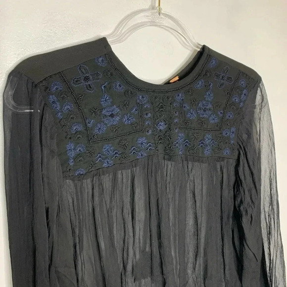 Free People Sheer black embroidered Top Size S/P - Picture 6 of 8